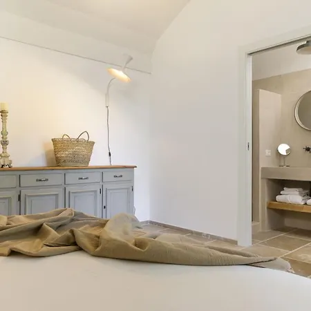 Carrubo By Perle Di Puglia